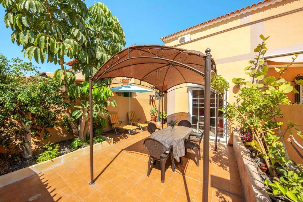 Remarkable 2-Bed House In Arona Arona  Extérieur photo
